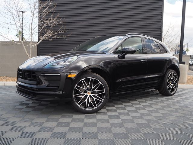 2024 Porsche Macan Base