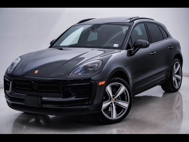 2024 Porsche Macan 