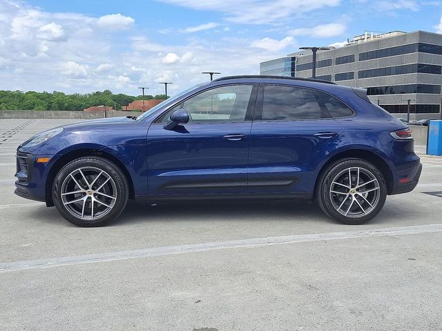 2024 Porsche Macan Base