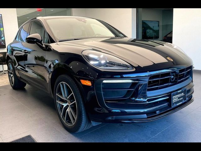 2024 Porsche Macan Base