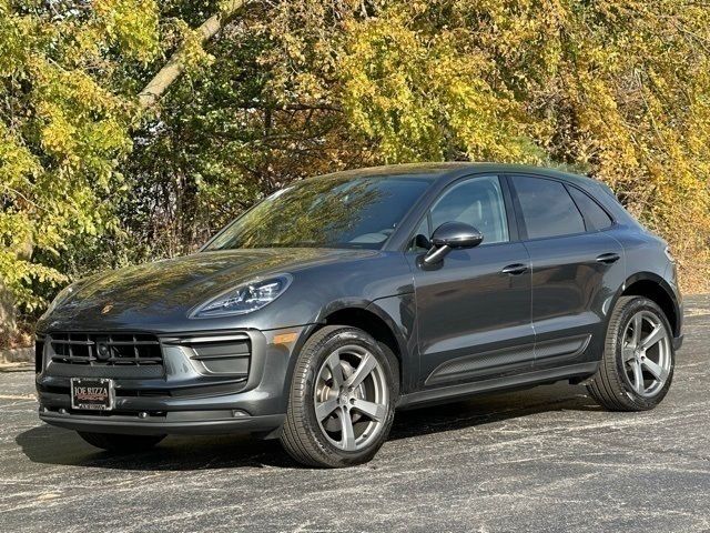 2024 Porsche Macan Base