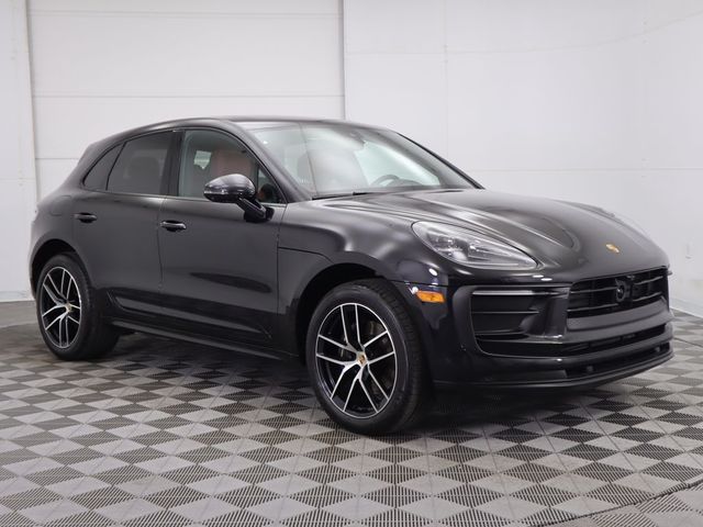 2024 Porsche Macan Base