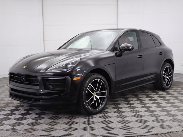 2024 Porsche Macan Base