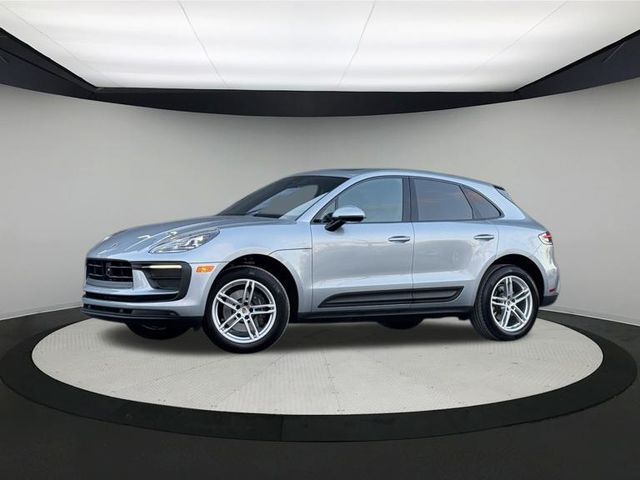 2024 Porsche Macan 