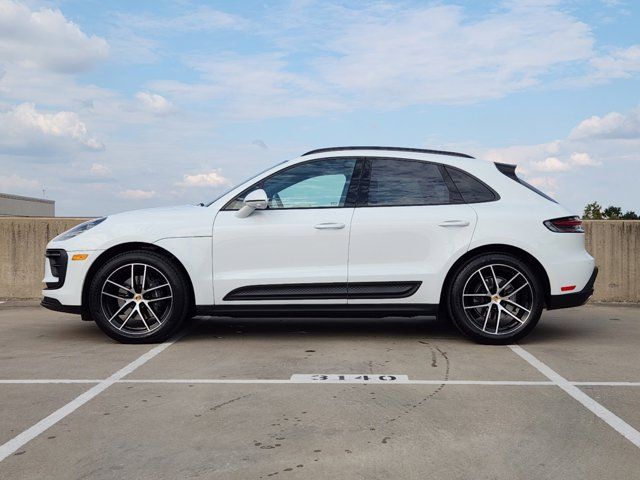 2024 Porsche Macan Base