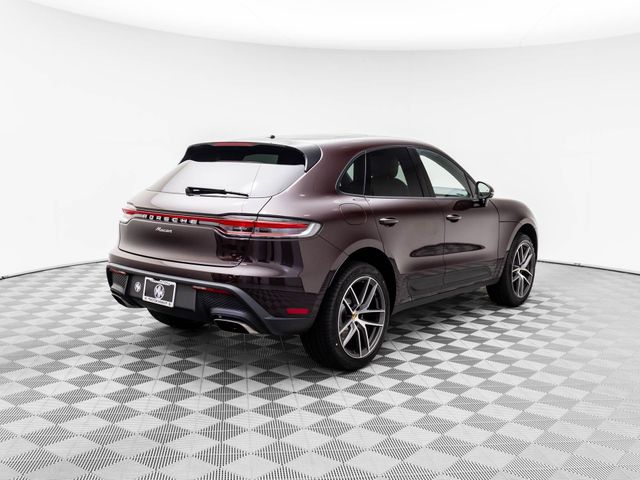 2024 Porsche Macan Base