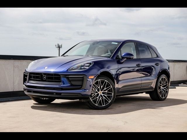 2024 Porsche Macan Base