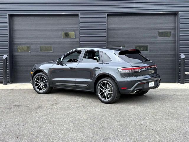 2024 Porsche Macan Base