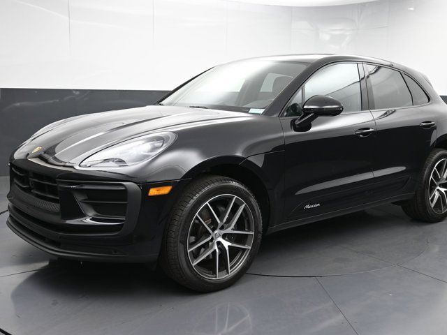 2024 Porsche Macan Base