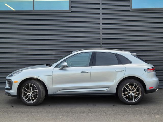 2024 Porsche Macan Base