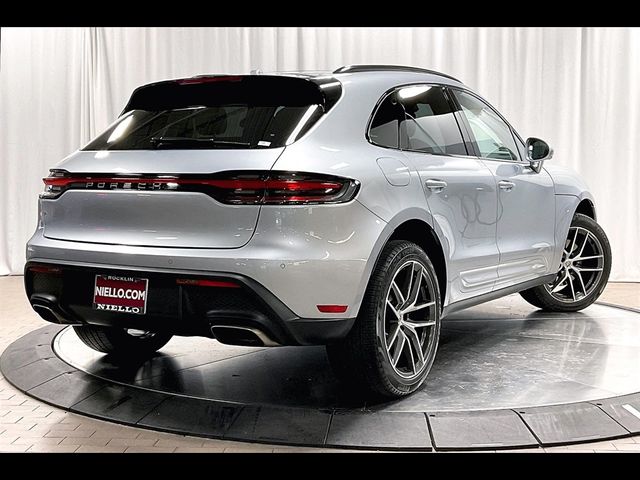 2024 Porsche Macan Base