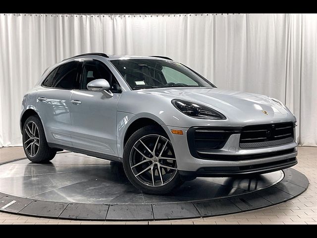 2024 Porsche Macan Base