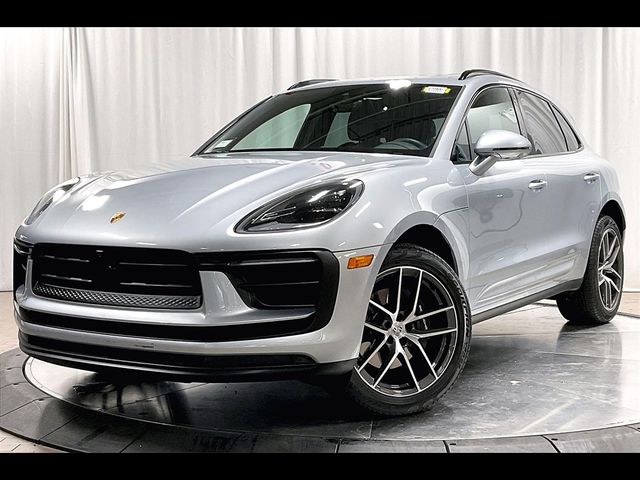 2024 Porsche Macan Base