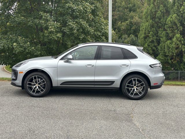 2024 Porsche Macan 