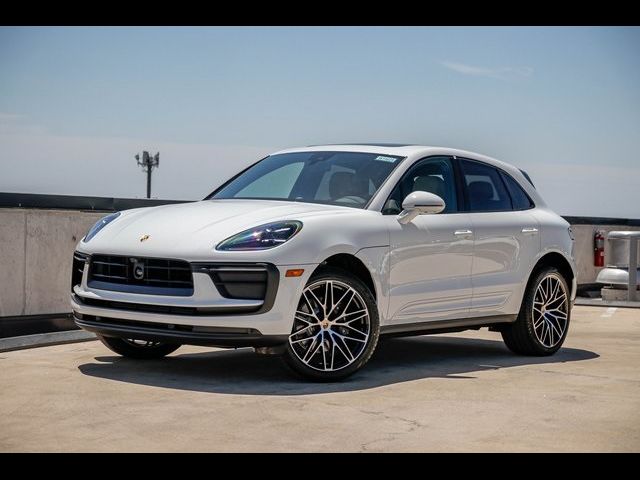 2024 Porsche Macan Base