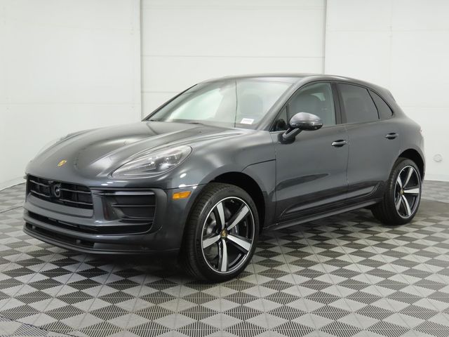 2024 Porsche Macan Base