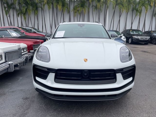 2024 Porsche Macan Base