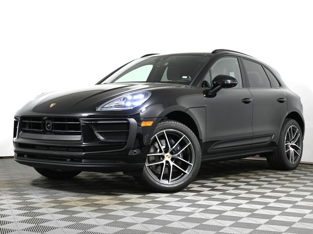 2024 Porsche Macan Base