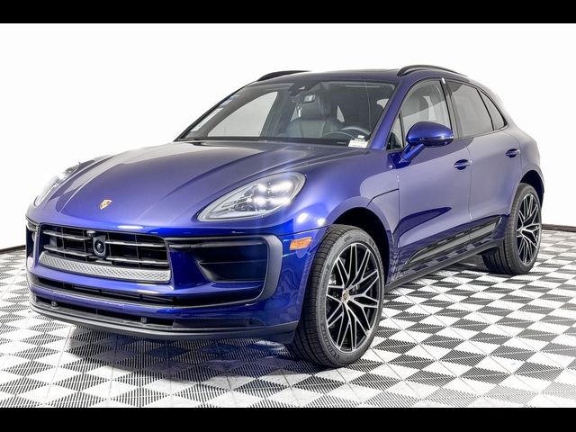 2024 Porsche Macan Base