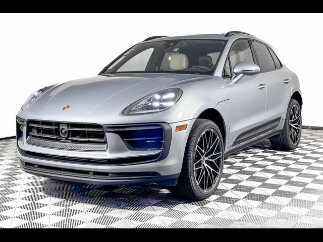 2024 Porsche Macan Base