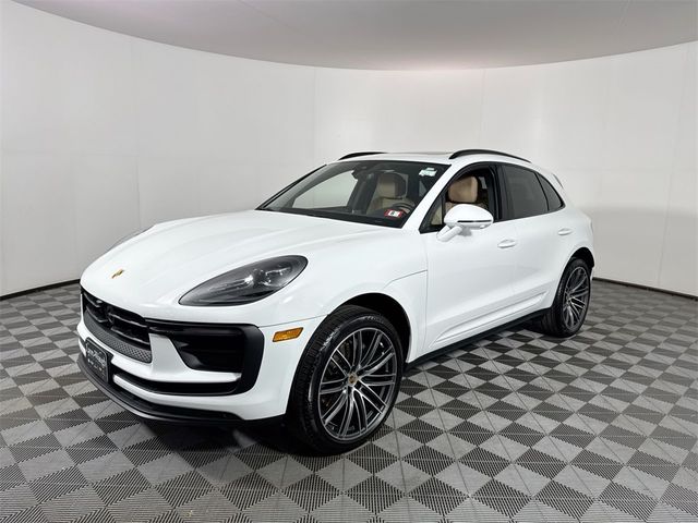 2024 Porsche Macan Base