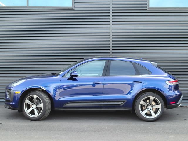 2024 Porsche Macan Base