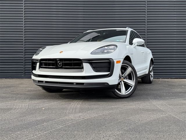 2024 Porsche Macan 