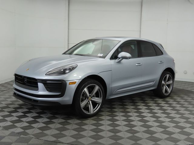 2024 Porsche Macan Base