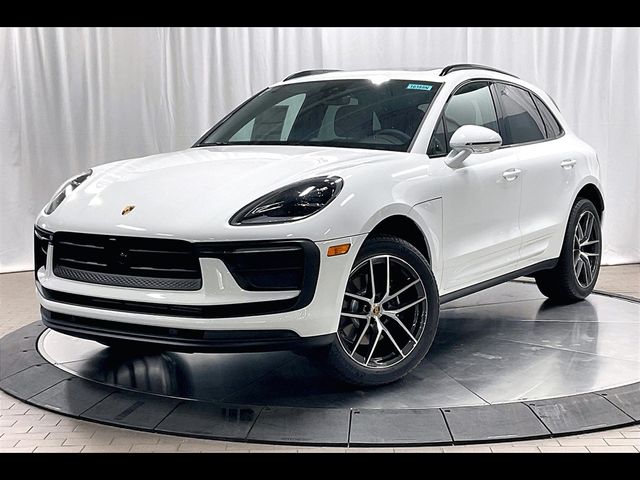 2024 Porsche Macan Base