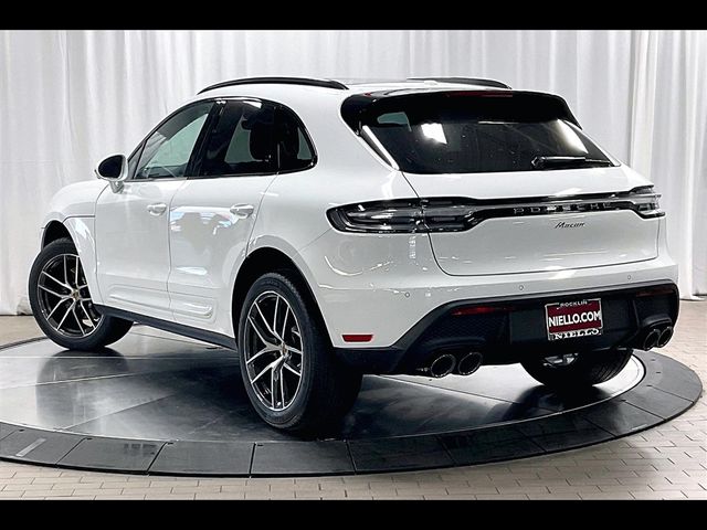 2024 Porsche Macan Base