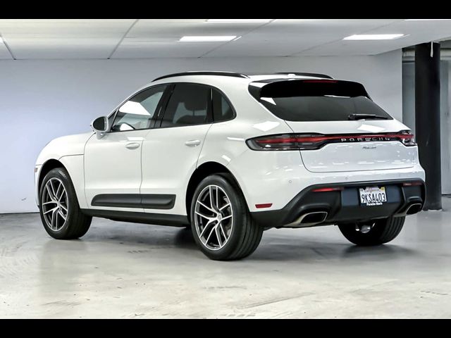 2024 Porsche Macan Base