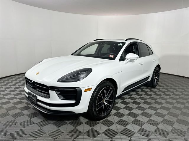 2024 Porsche Macan Base