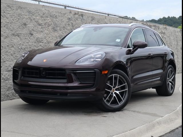 2024 Porsche Macan Base