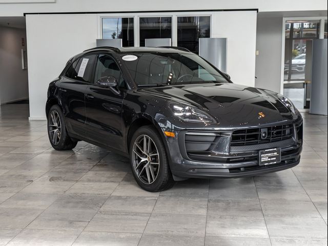 2024 Porsche Macan Base