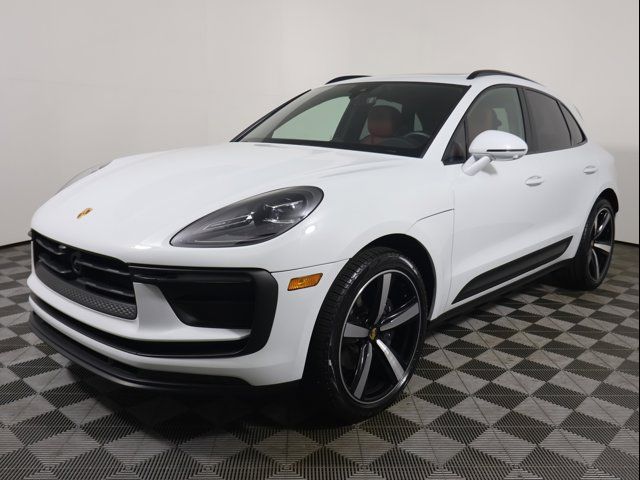 2024 Porsche Macan Base