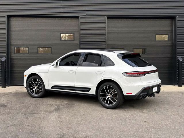 2024 Porsche Macan Base