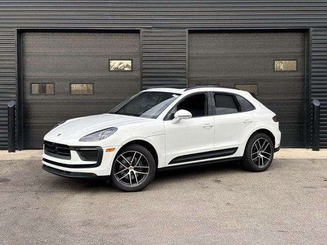 2024 Porsche Macan Base