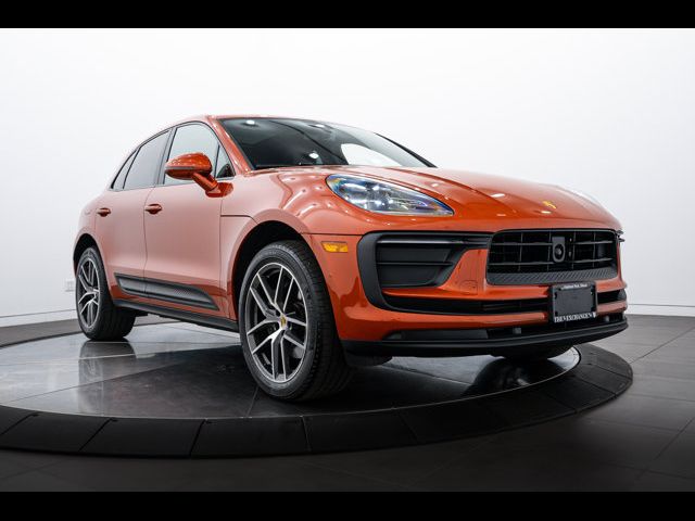 2024 Porsche Macan Base