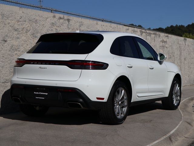 2024 Porsche Macan Base