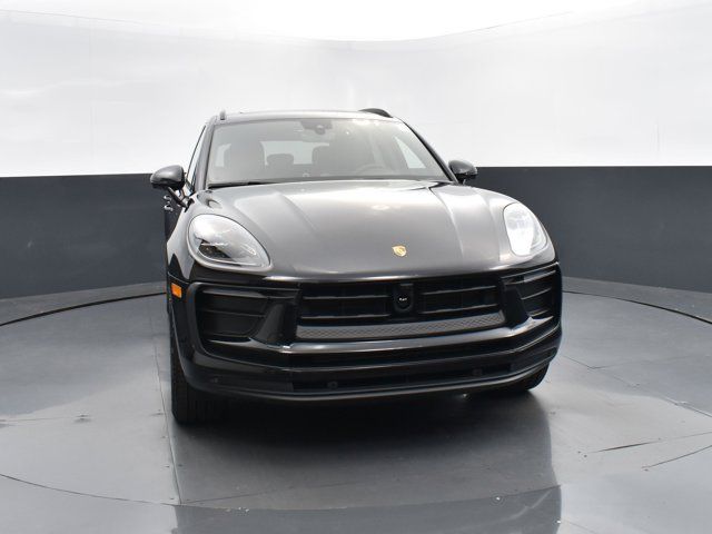 2024 Porsche Macan 