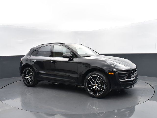 2024 Porsche Macan 