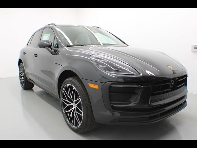 2024 Porsche Macan Base