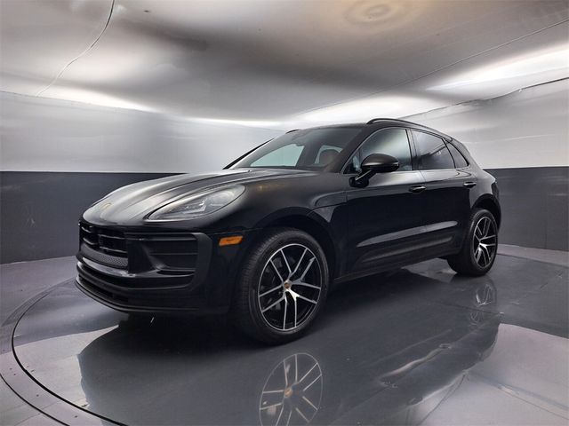 2024 Porsche Macan Base