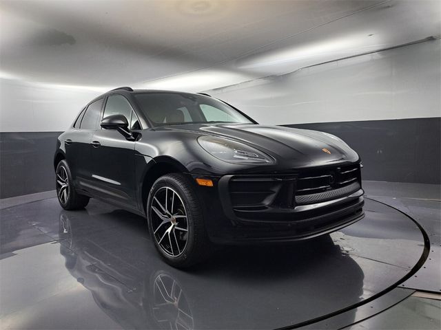 2024 Porsche Macan Base