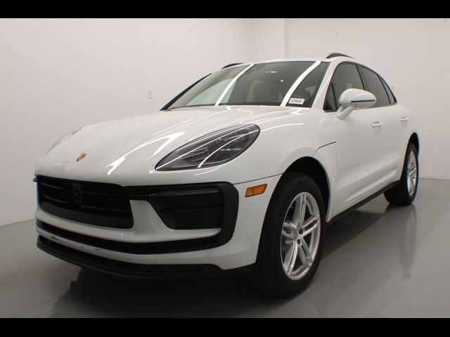 2024 Porsche Macan Base