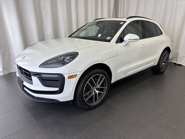 2024 Porsche Macan Base