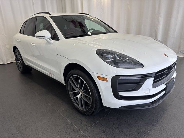 2024 Porsche Macan Base