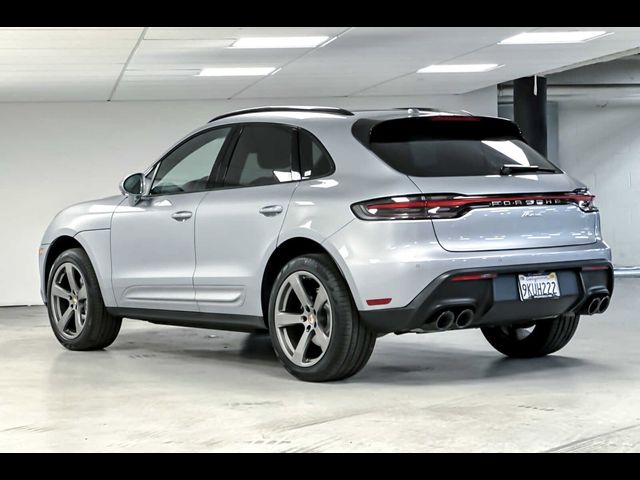 2024 Porsche Macan Base