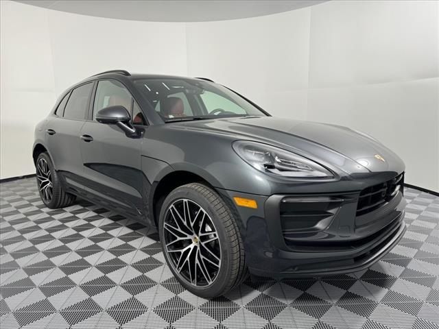 2024 Porsche Macan Base