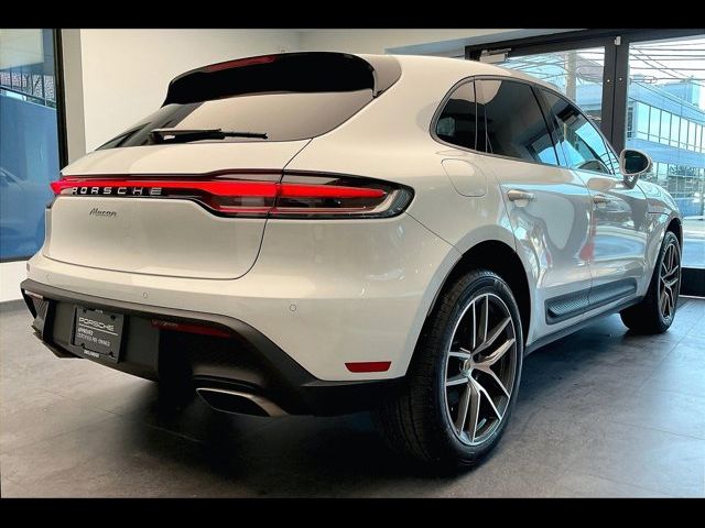 2024 Porsche Macan Base